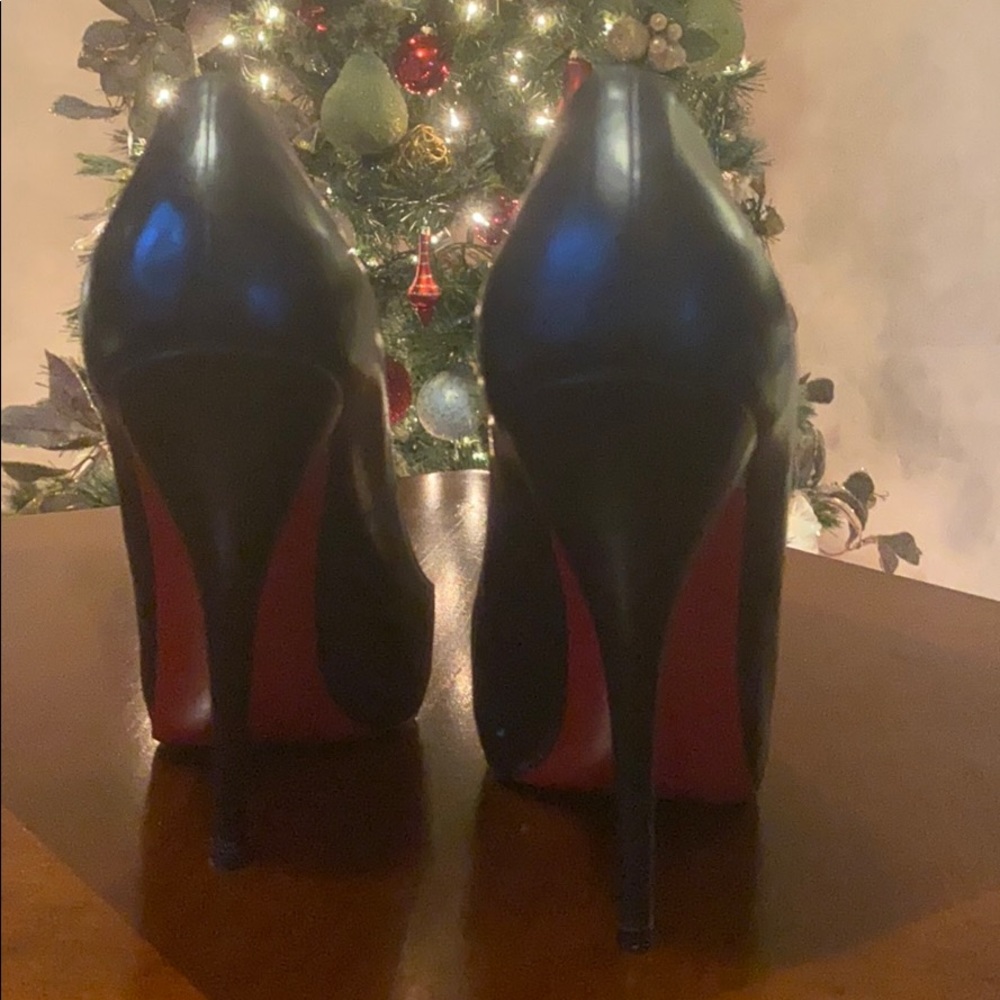 Heels - Picture 6 of 6